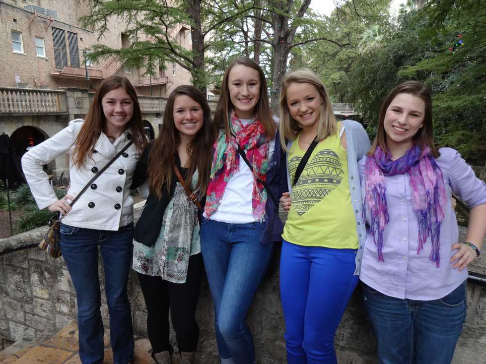 Seniors Meghan Ketcham, Katherine Byrket, Kelsey Kuehn, Emma Bjornson and Abby Krstulic take a break from the daily workshops to enjoy lunch on the Riverwalk in San Antonio, Texas. The national trip was a highlight in many journalism students semester.