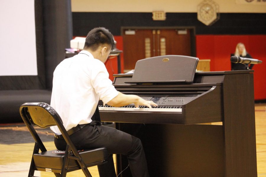 Senior, Andy Zang playing his heart out during a magical performance infront of the BVW student body at the Diversity Assembly January 26.