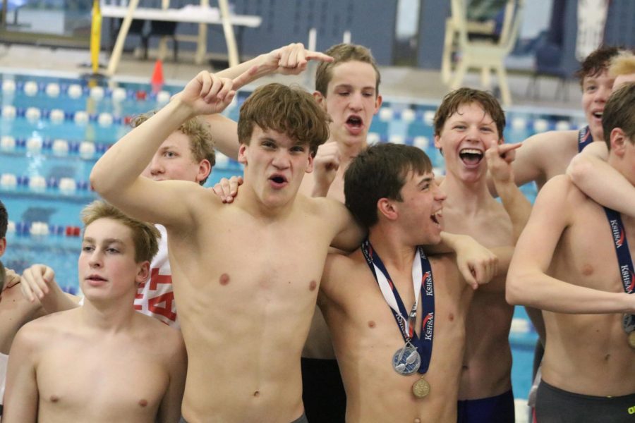 Boys Swim Wins 6A State Championship – BV West Spotlight Online