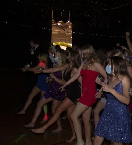 Jaguars attended Homecoming Dance in Record Numbers