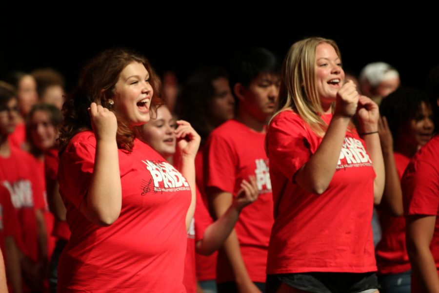 Juniors Kennedy White and Lily Seitz were singing and dancing front row of the Chamber Choir. 