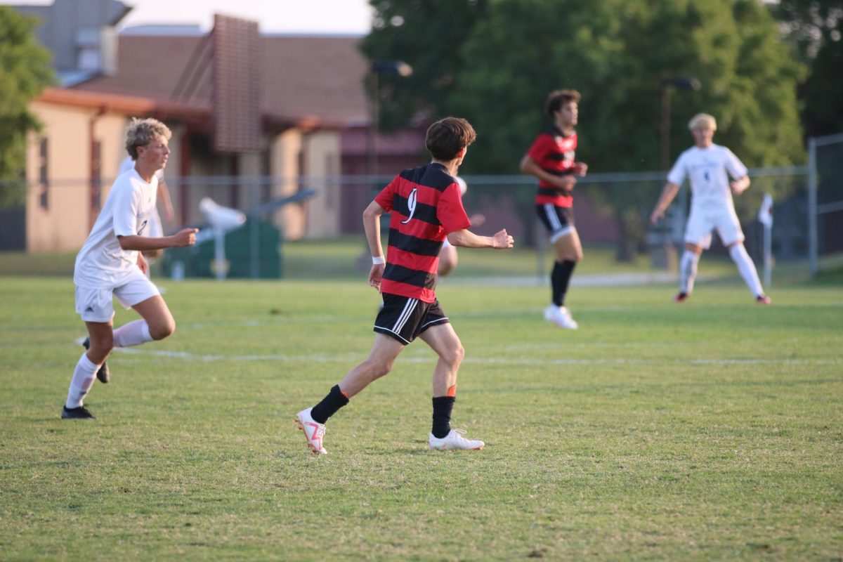 Varsity Boys Soccer VS Washburn Rural 9/10